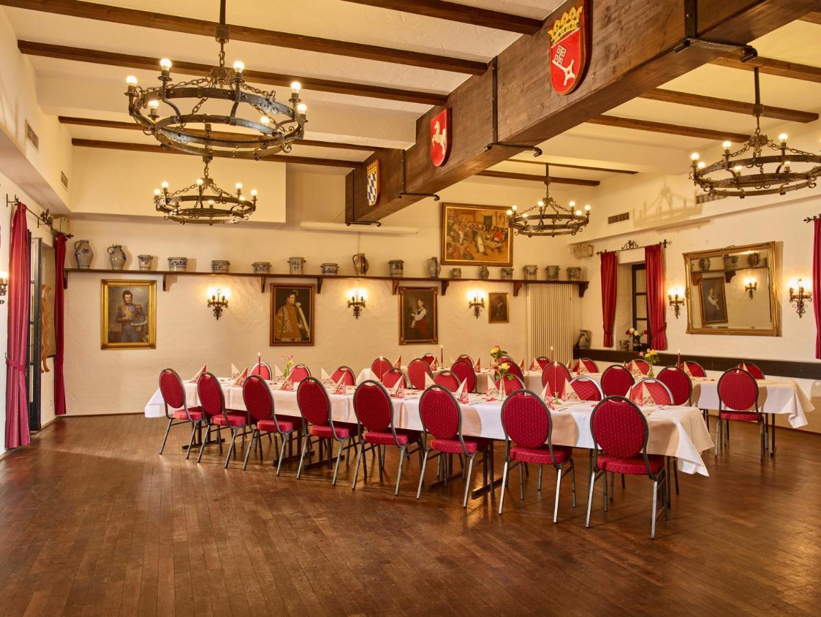Hotel & Restaurant Burgschaenke Кайзерслаутерн Екстериор снимка