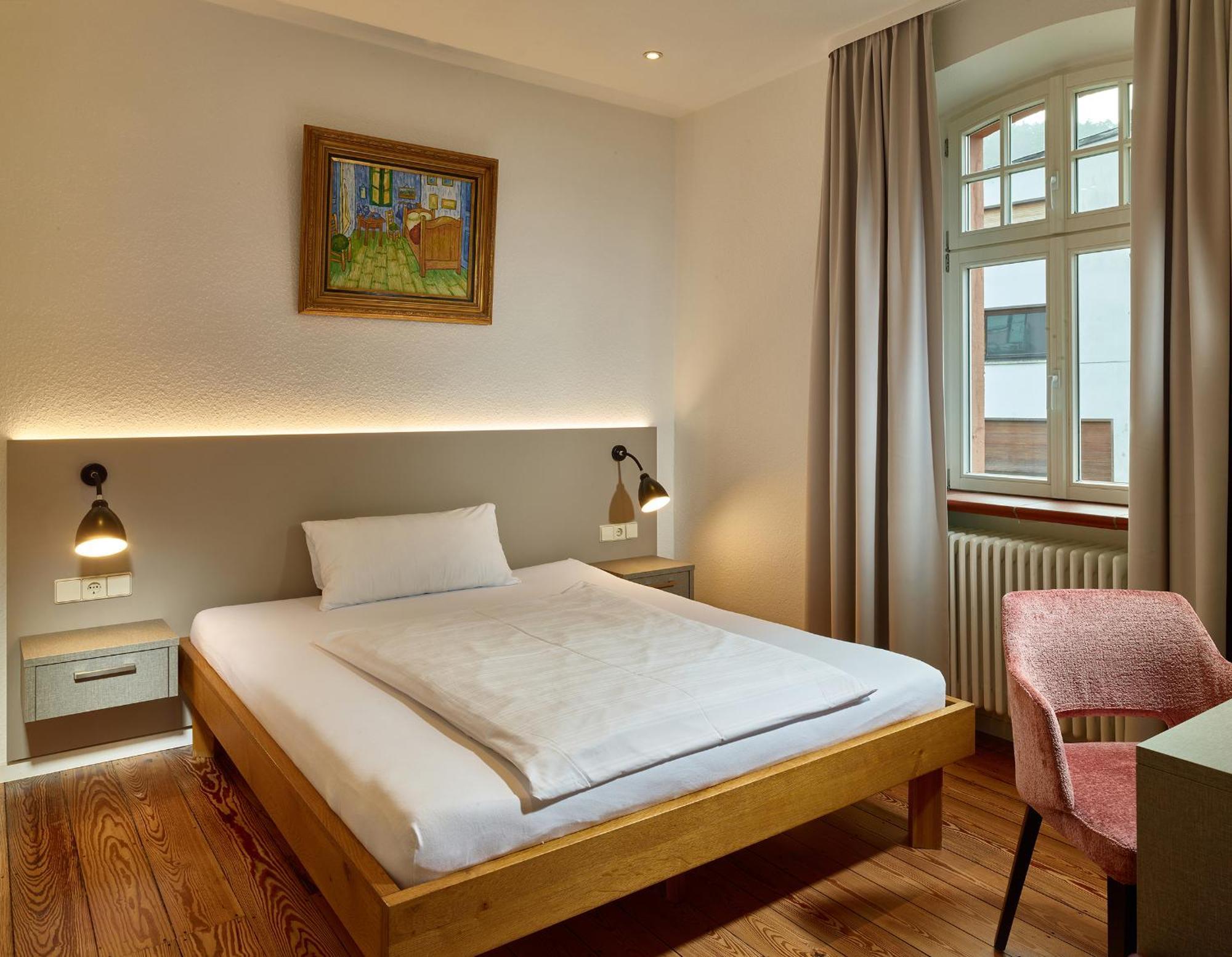 Hotel & Restaurant Burgschaenke Кайзерслаутерн Екстериор снимка
