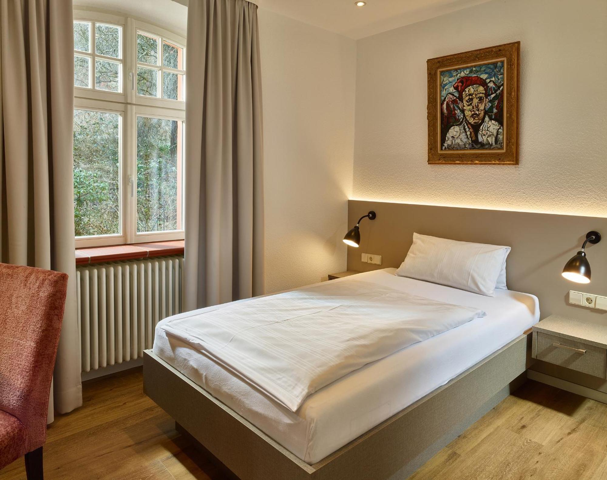 Hotel & Restaurant Burgschaenke Кайзерслаутерн Екстериор снимка